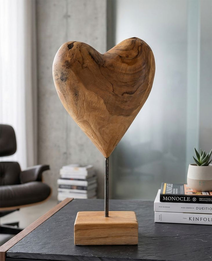 Dobu hjärtskulptur i teak 20 x 12 x 37 cm – bild 9