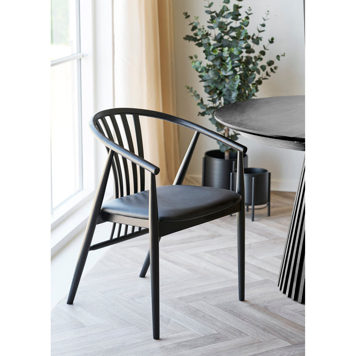 House Nordic Agustin matstol i svart ek och PU
