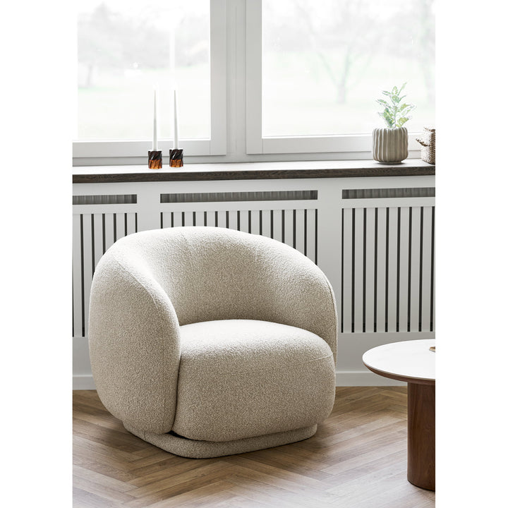 House Nordic Hawkes loungestol sand med snurrfunktion