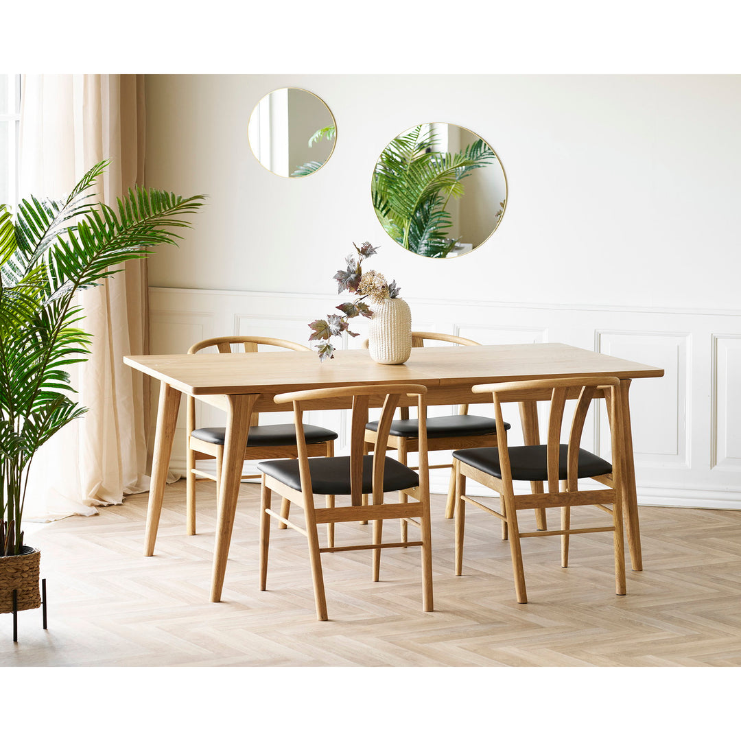 Artenara matstol i ek och svart PU från House Nordic