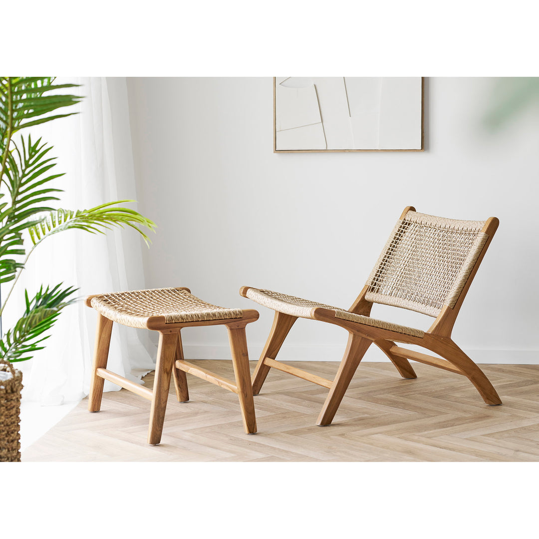 House Nordic Derby loungestol i naturfärgad teak och PE-rattan