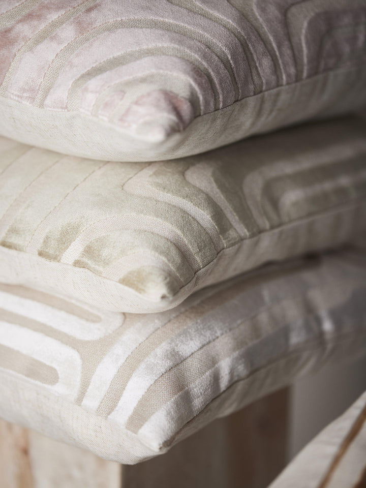 Svanefors Molly kuddfodral mossgrön 45×45 cm – miljöbild