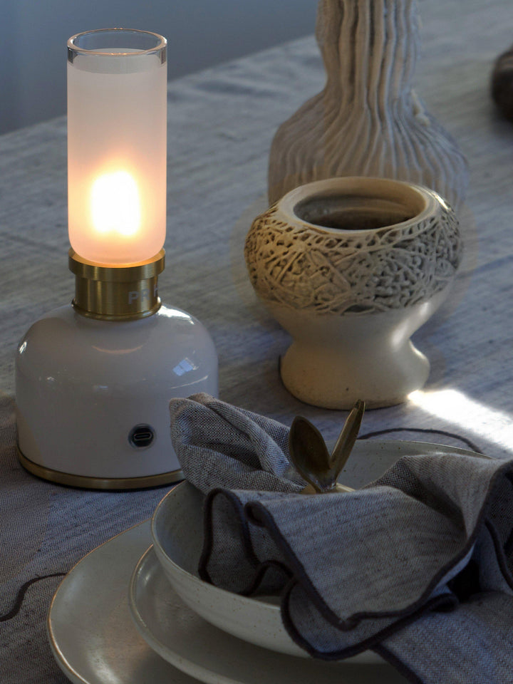 PR Home Frida bordlampe