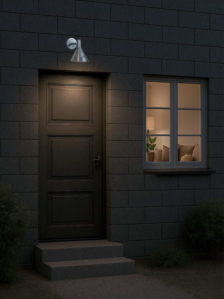 PR Home MiniTripp exterior light