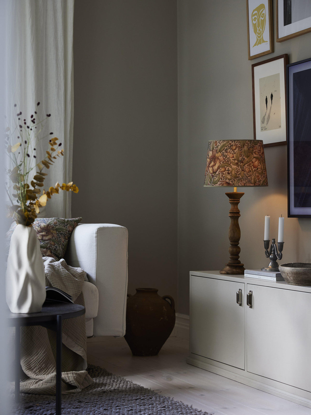 PR Home Lodge bordslampa – aged brown