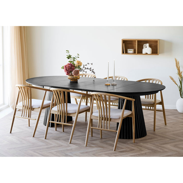 House Nordic Osaka utdragbart matbord Ø120–240 cm – svart
