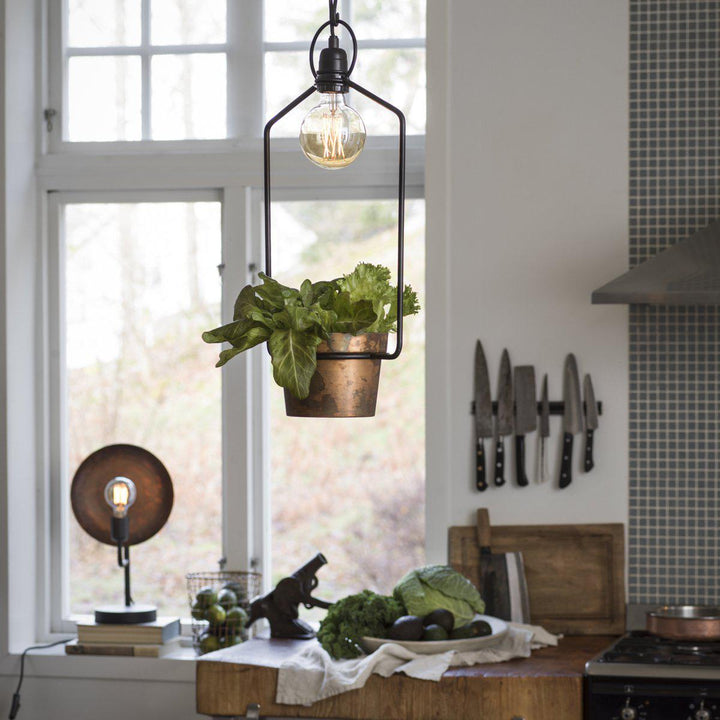 PR Home Upptown Window Lamp
