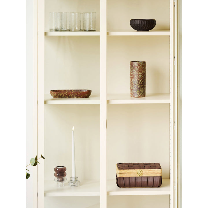 House Nordic Brisbane vitrinskåp – offwhite, 80 × 35 × 175 cm