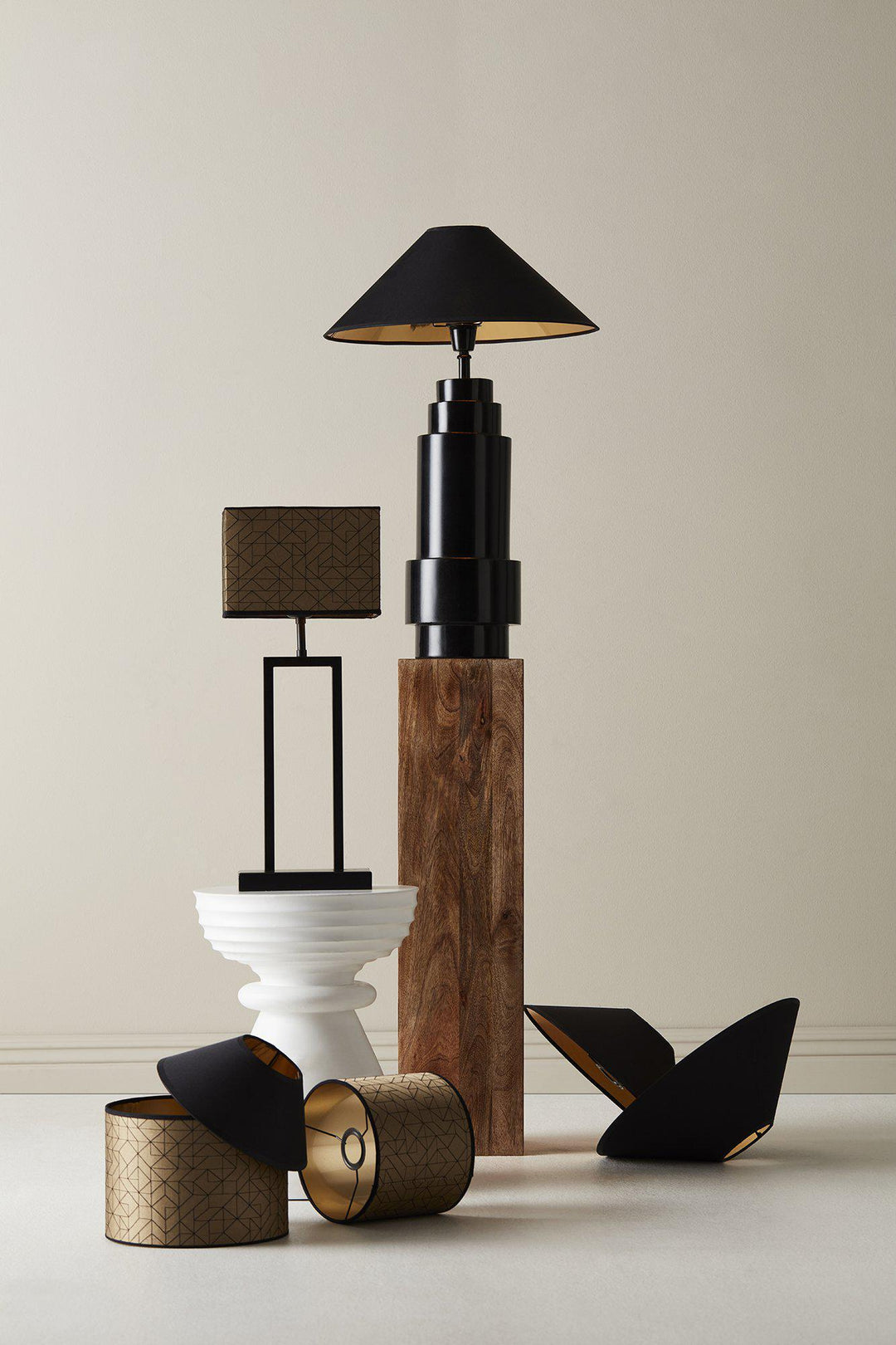 PR Home Rod table lamp