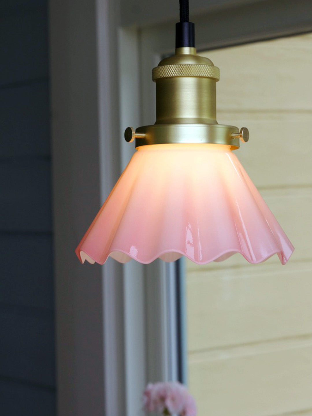PR Home August Window Lamp