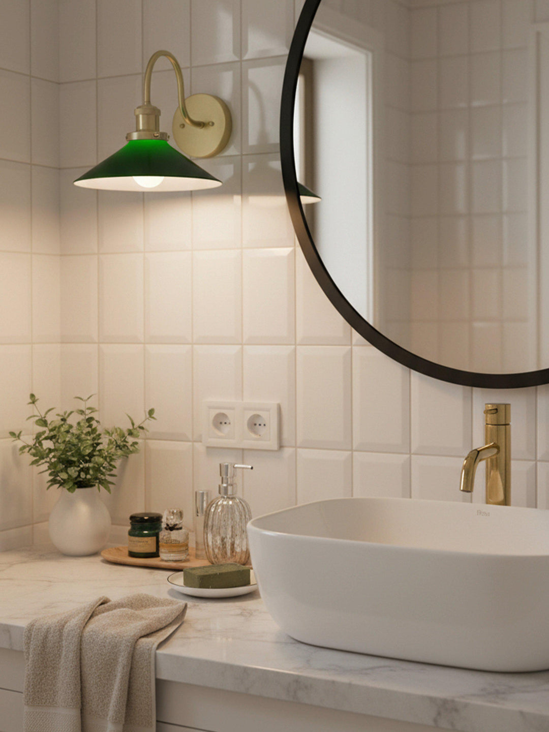 PR Home August VæglampeIP23
