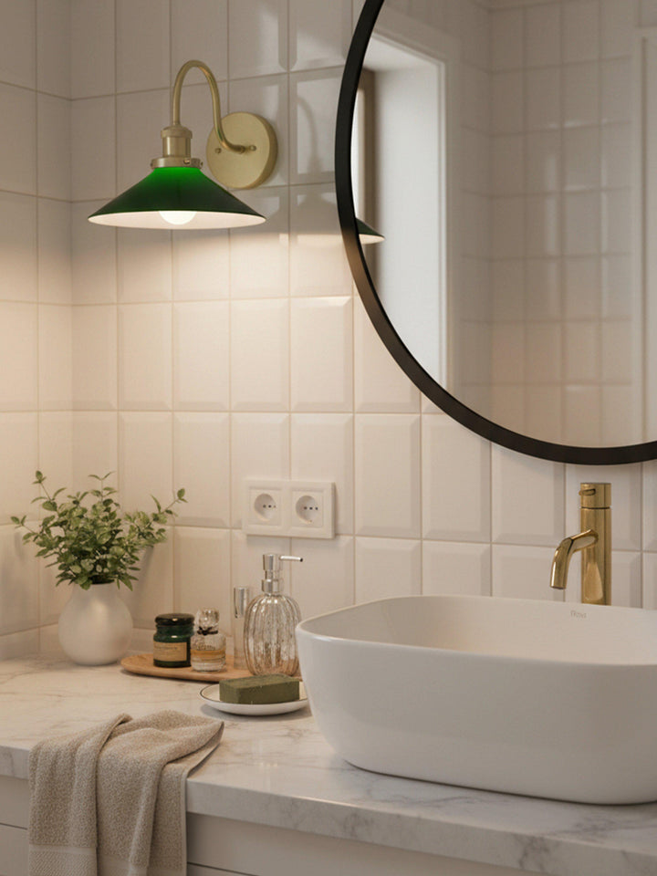 PR Home August VæglampeIP23