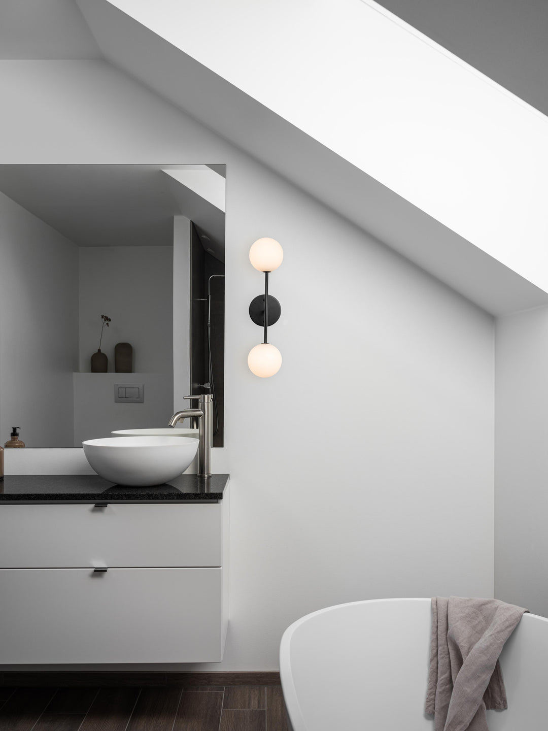 PR Home Sigma D væglampe