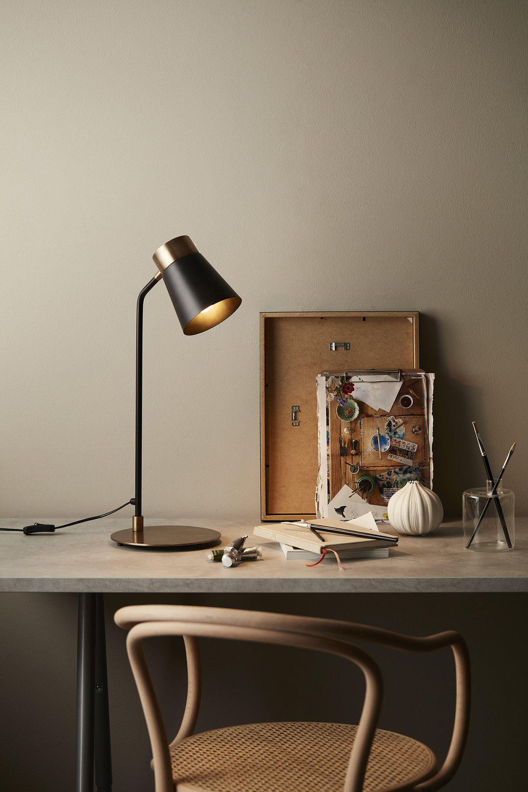 PR Home Luna desk lamp