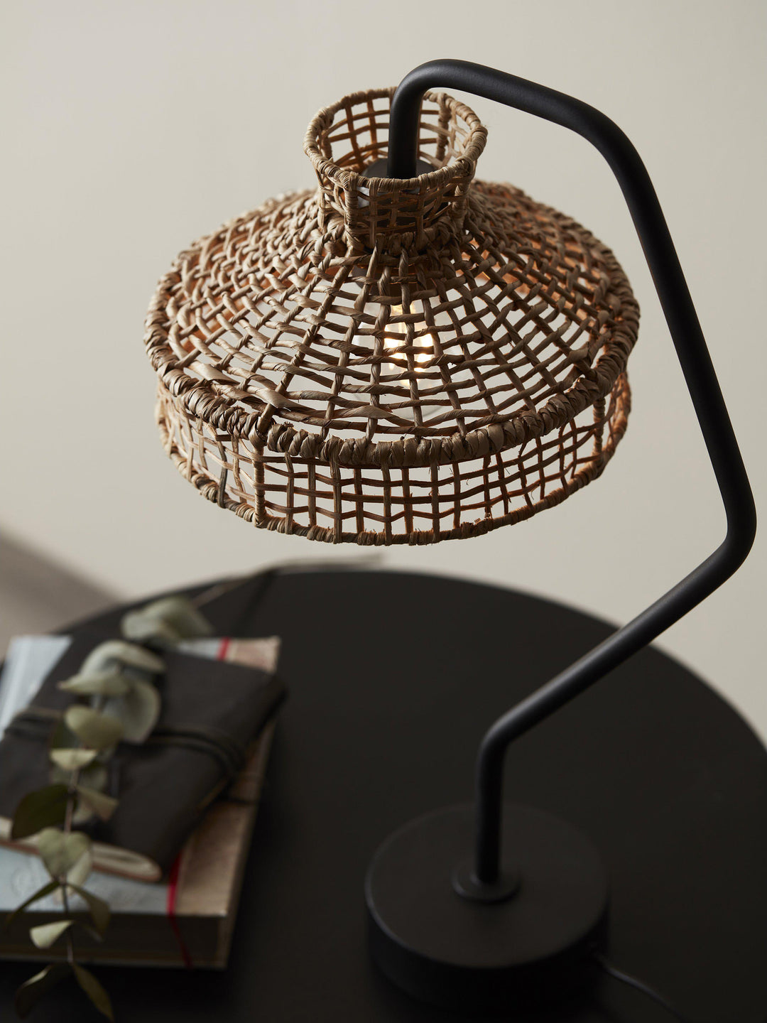 PR Home Loft Table Lamp