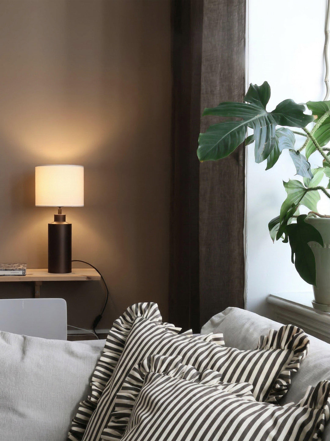 PR Home Solo lamp base