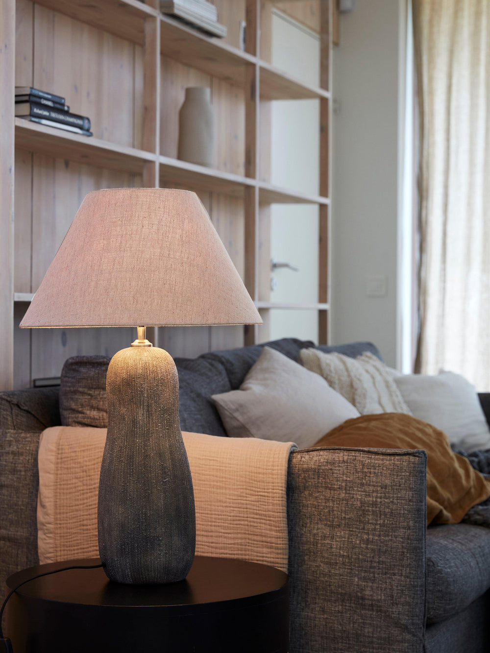PR Home Sally bordslampa med Empire-skärm 71 cm