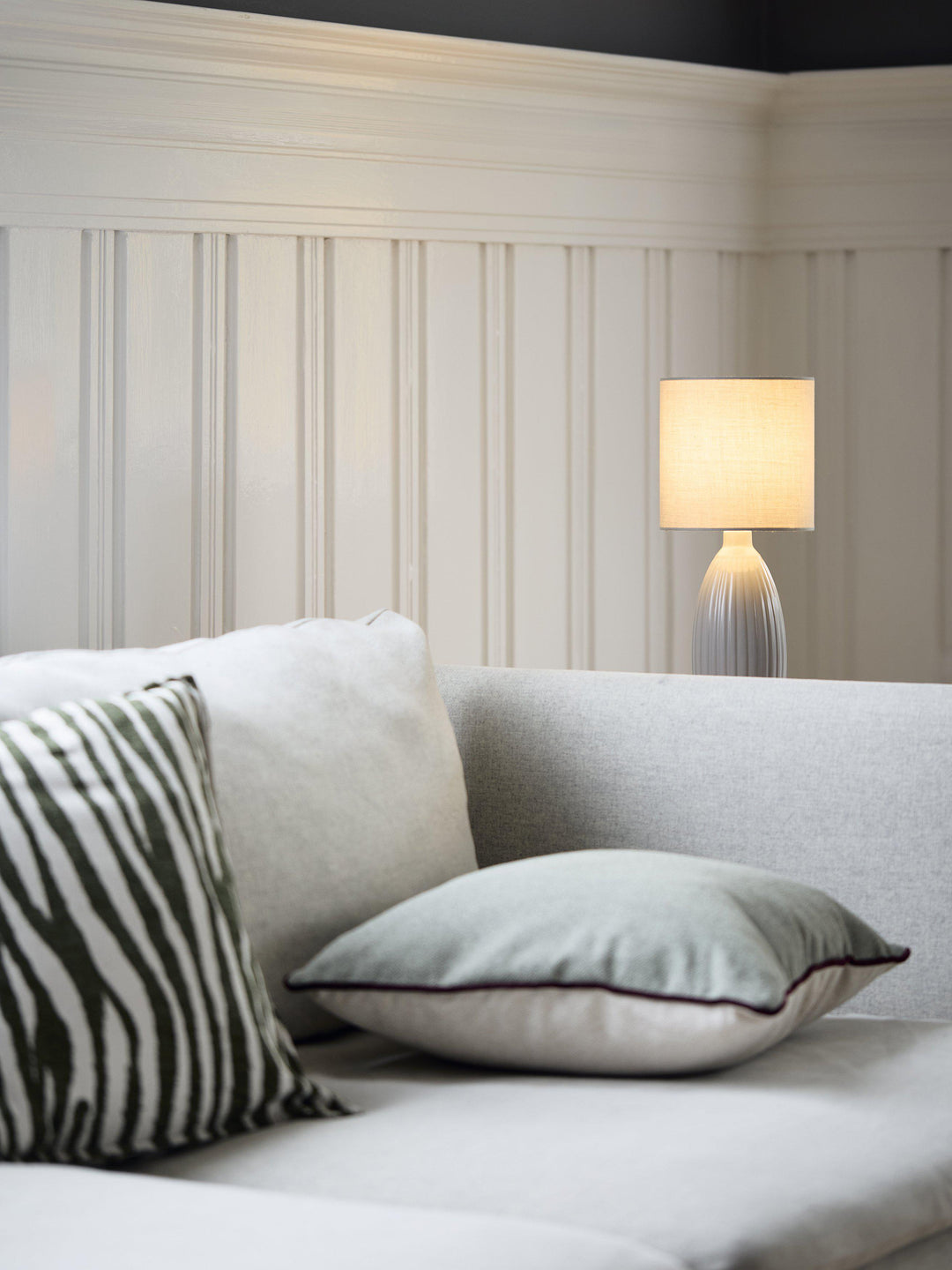 PR Home Uno bordlampe
