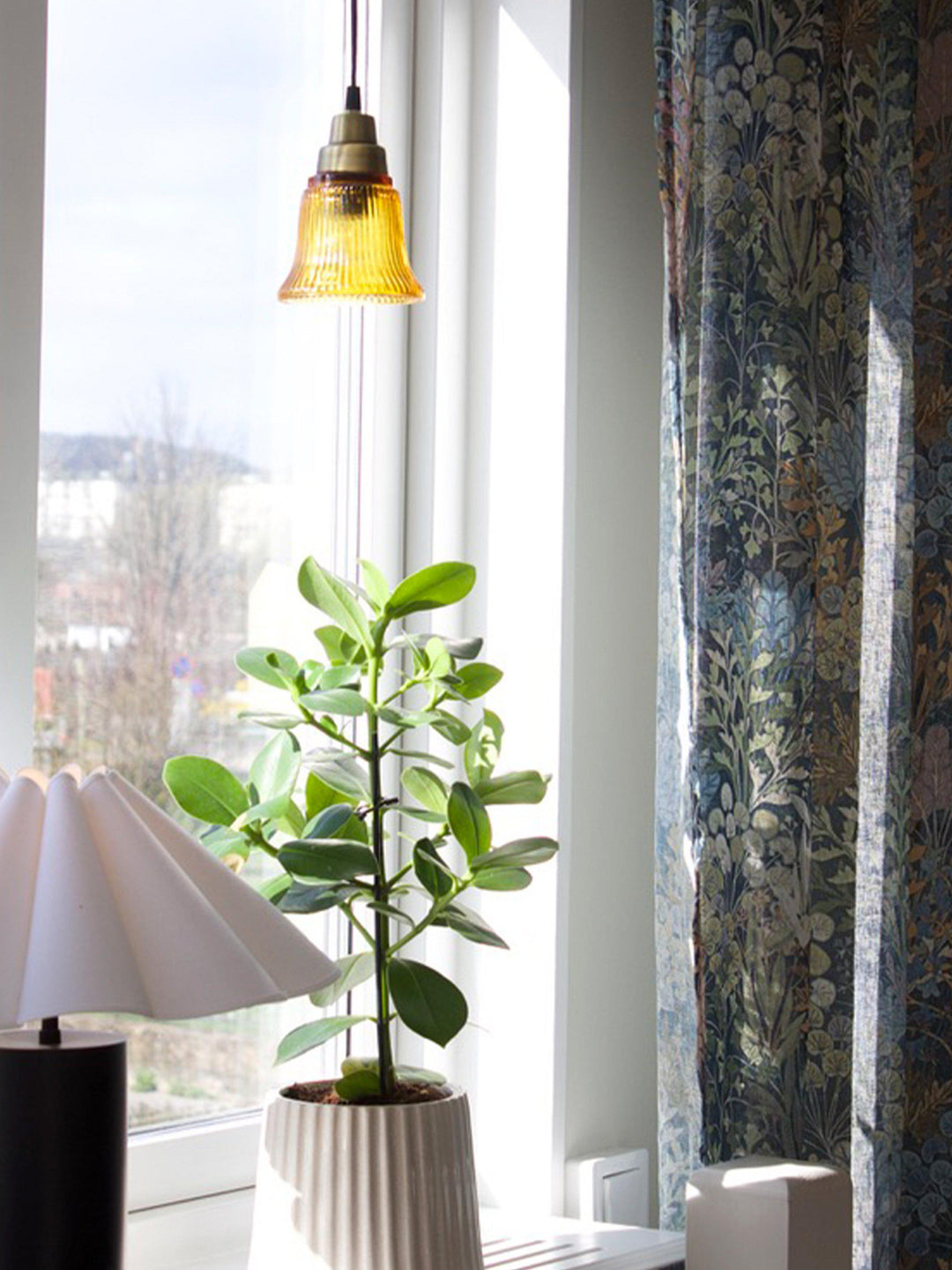 PR Home Emmi window lamp