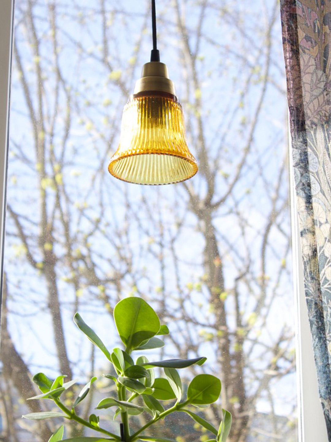PR Home Emmi window lamp
