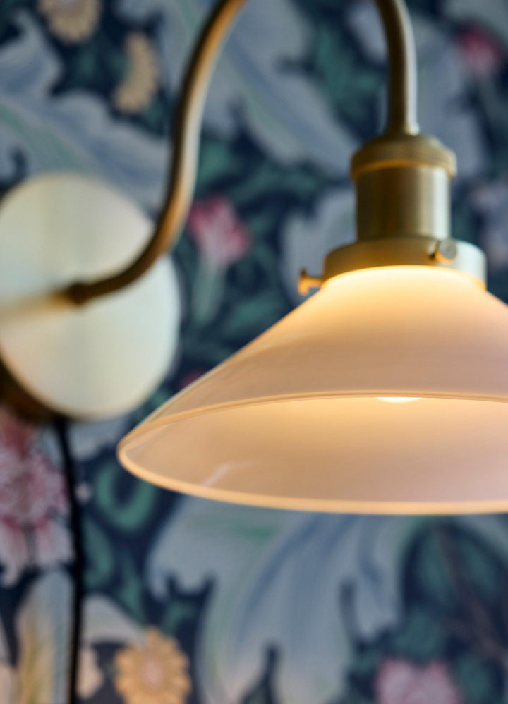 PR Home Axel Wall Lamp
