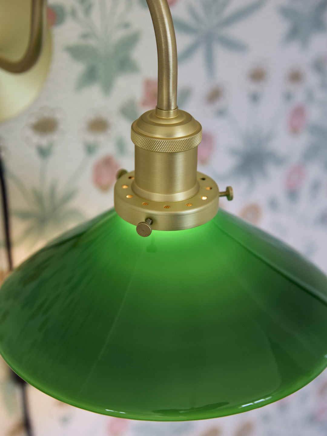 PR Home Axel Wall Lamp