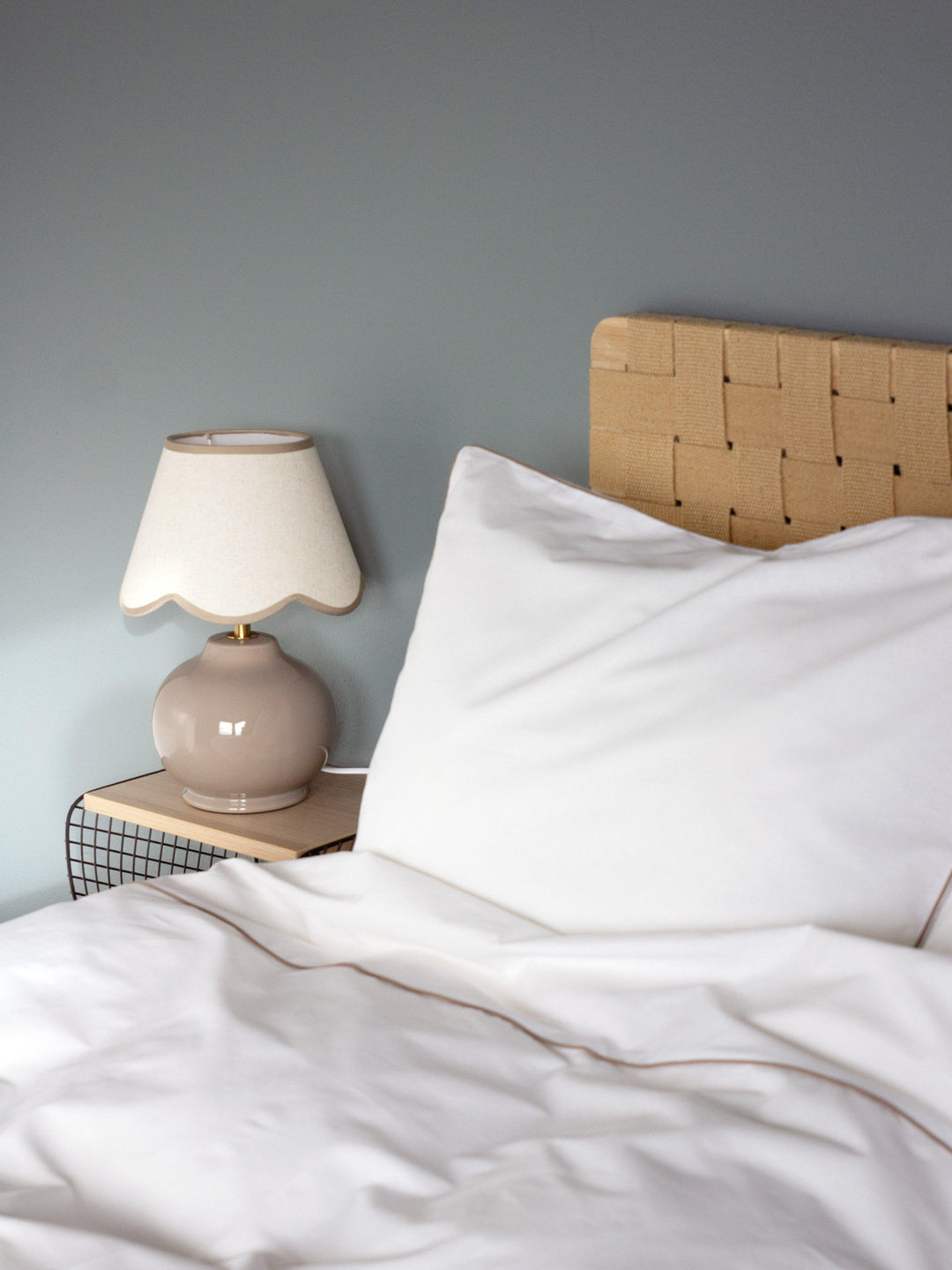 PR Home Nell Table Lamp