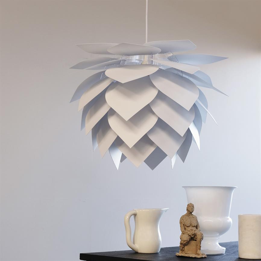 Dyberg Larsen Illumin DripDrop vit taklampa – miljöbild