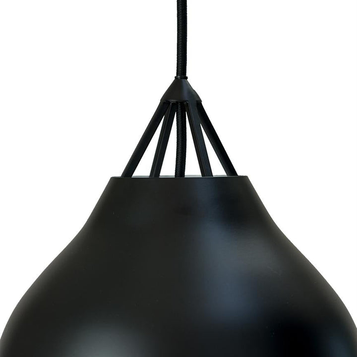 Dyberg Larsen Pyra Ø23 svart taklampa – detaljvy
