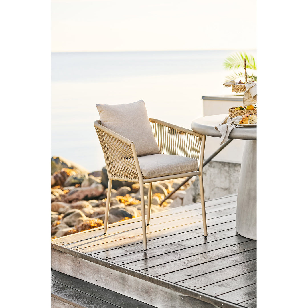 House Nordic Salerno sandfärgad utestol med sittdyna
