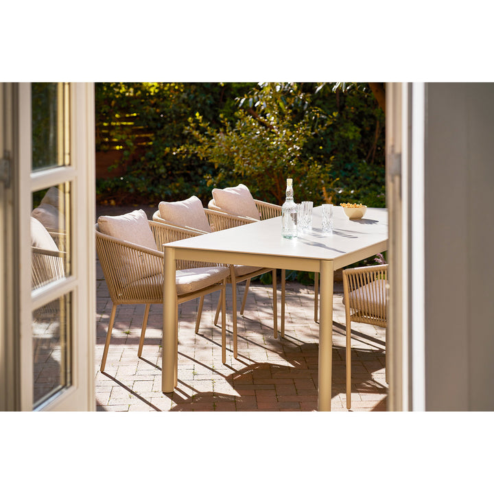 House Nordic Salerno sandfärgad utestol med sittdyna