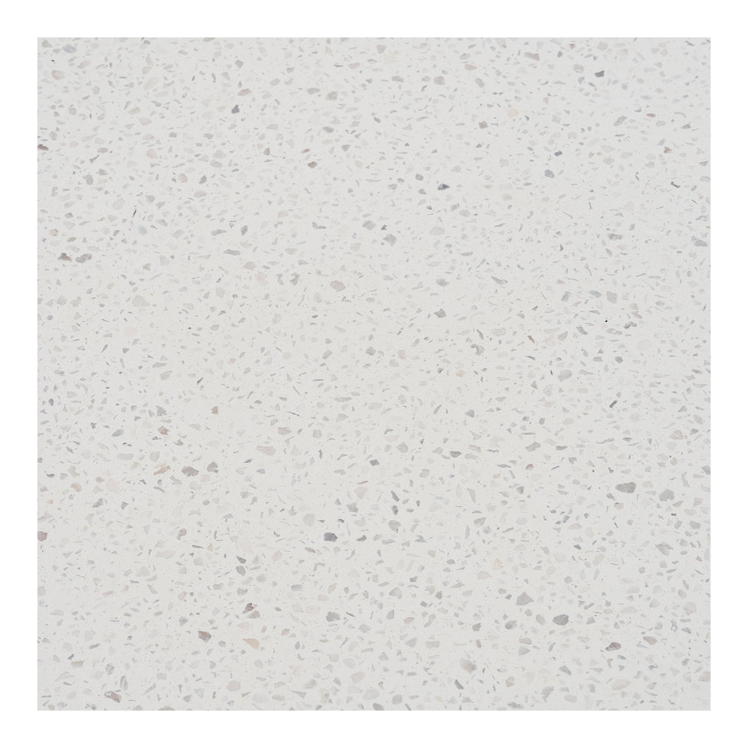 House Nordic Terracina runt matbord i akacia och terrazzo