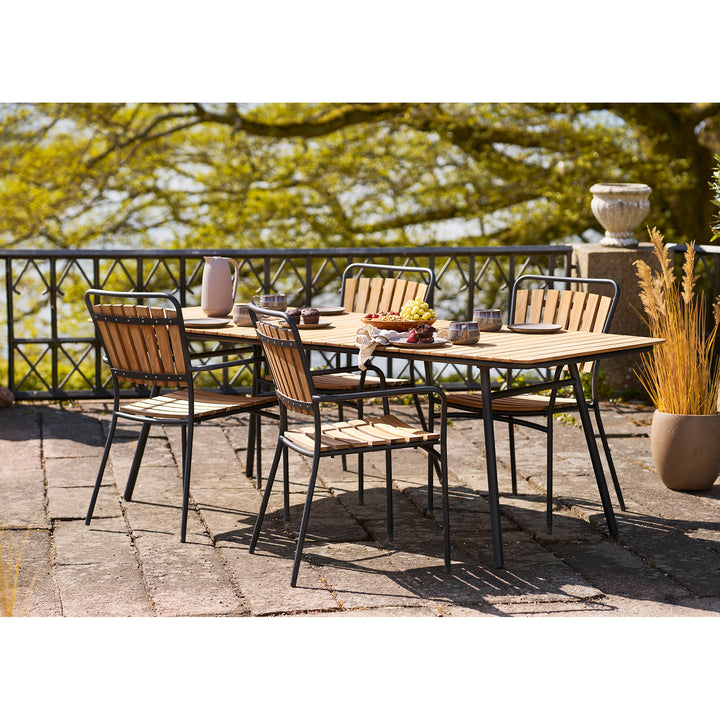 House Nordic Cleveland utomhusmatbord 220 × 90 cm i teak och svart metall