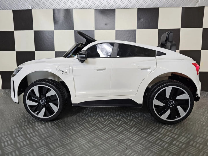 Cars4Kids Electric car Audi e-tron 12v