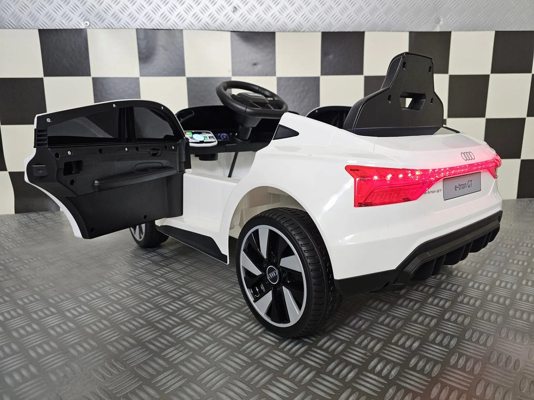 Cars4Kids Electric car Audi e-tron 12v
