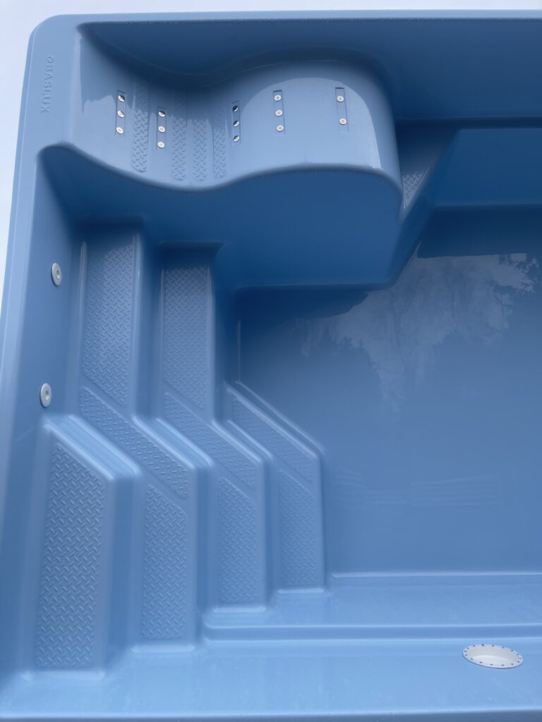 Glasfiberpool Vallsjön 8,40m x 3,60m x 1,50m