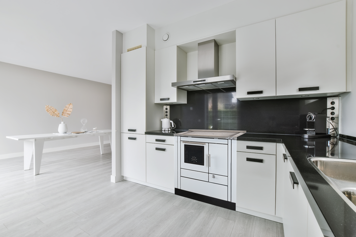 Ember spis 80 cm med stålplatta och ståldörr – produktbild