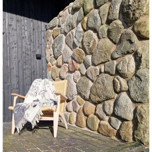 Arvidssons Textil Ullpläd Kurbits Grå/Svart SKU ARV-1933-40-01-05 EAN 7394094276216