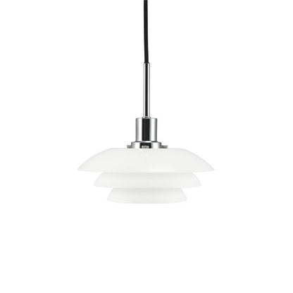 Dyberg Larsen Taklampa DL20 Opal/Krom SKU DYB-8203 EAN 5704709082033