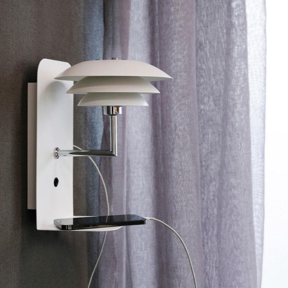 Dyberg Larsen Vägglampa DL20 USB SKU EAN