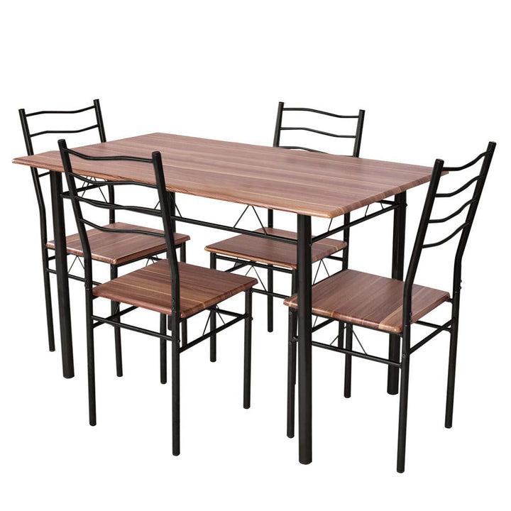 Spisebord med metalstel og 4 stole