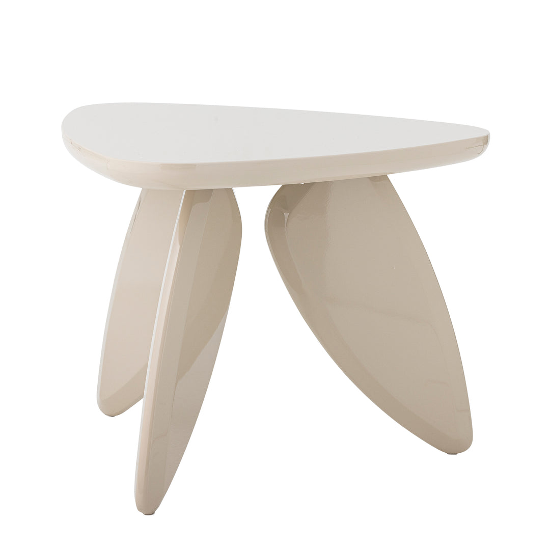 Magia soffbord från Bloomingville med rundad bordsskiva i beige