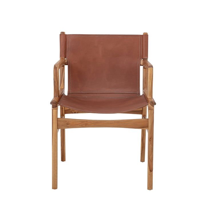 Bloomingville Ollie loungefåtölj i naturfärgad teak med brun lädersits och läderrygg, framifrån