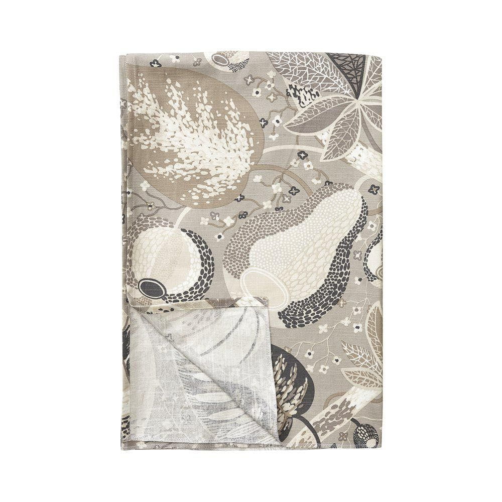 Svanefors Bordsduk A&amp;E Beige / 140x280 cm SKU SVA-6726-85-124 EAN 7332623415651