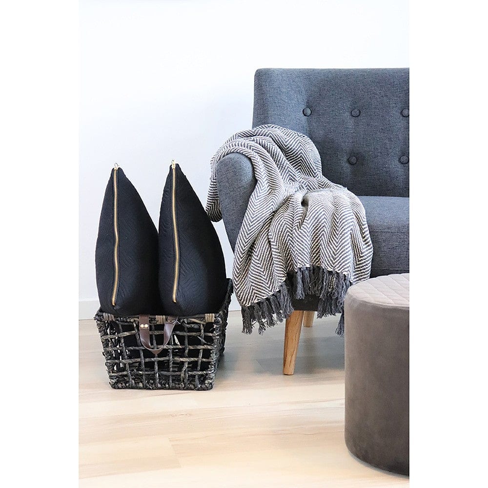 House Nordic Kudde Ferrel Svart SKU HOU-3961025 EAN 5713917014927vvvvv