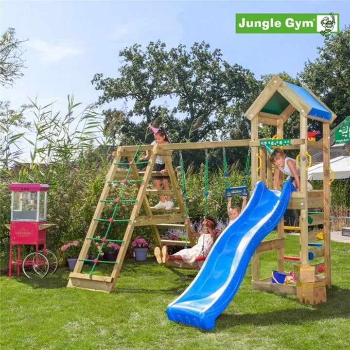 Jungle Gym Lektorn Patio Inkl. Klättermodul &amp; Rutschkana + 2 Gungor / Blå SKU NSH-804-070C2B EAN 5705858709789